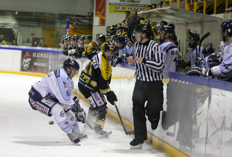 Rouen 4 - 2 Angers 