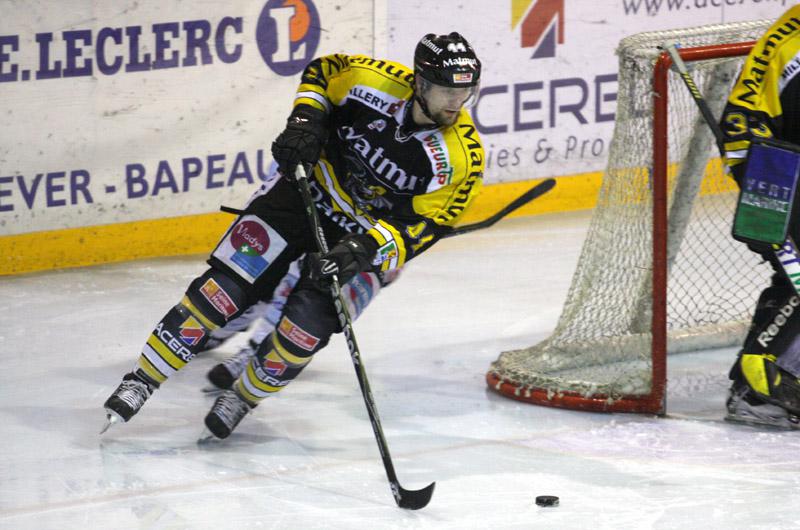 Rouen 4 - 2 Angers 