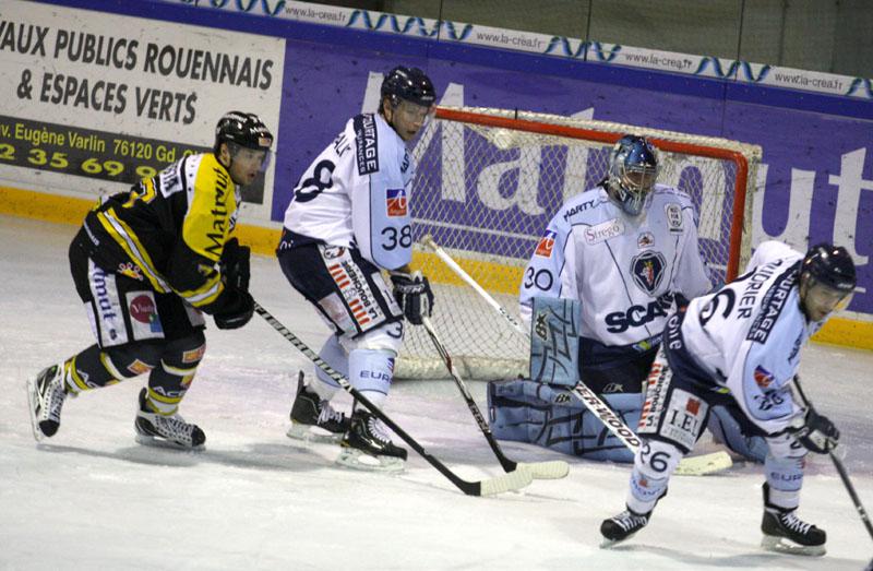 Rouen 4 - 2 Angers 