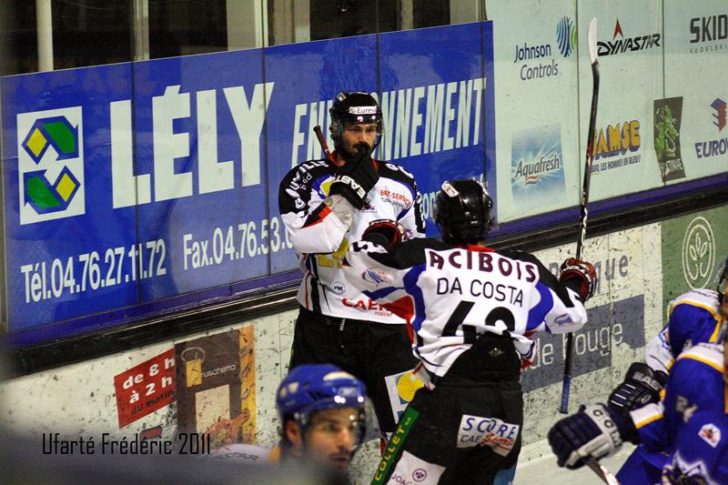 Villard-de-Lans 5 - 4 Caen 