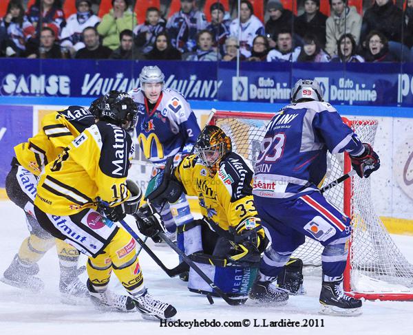 Grenoble  4 - 6 Rouen