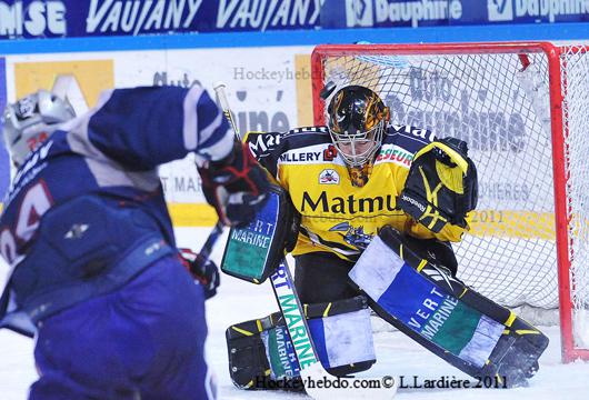 Grenoble  4 - 6 Rouen