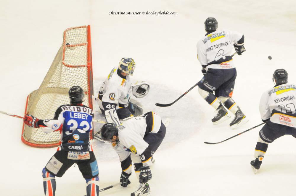 Caen  4 - 3 Chamonix 
