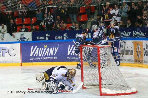 Grenoble  5 - 3 Chamonix 