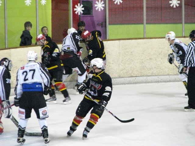 Photo hockey match Besançon - Briançon II le 05/02/2011