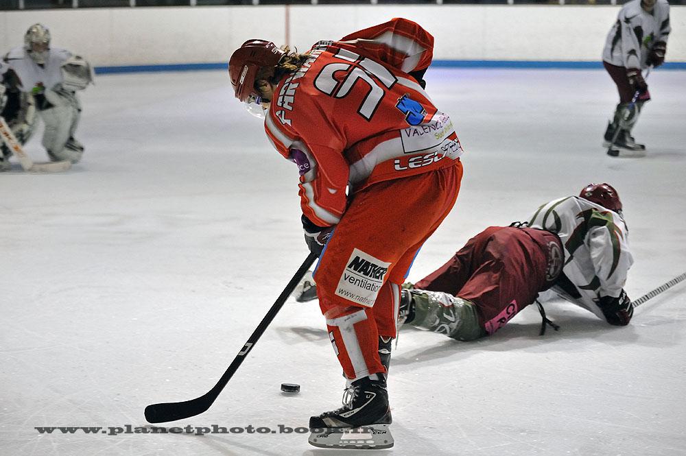Valence 3 - 6 Cergy-Pontoise