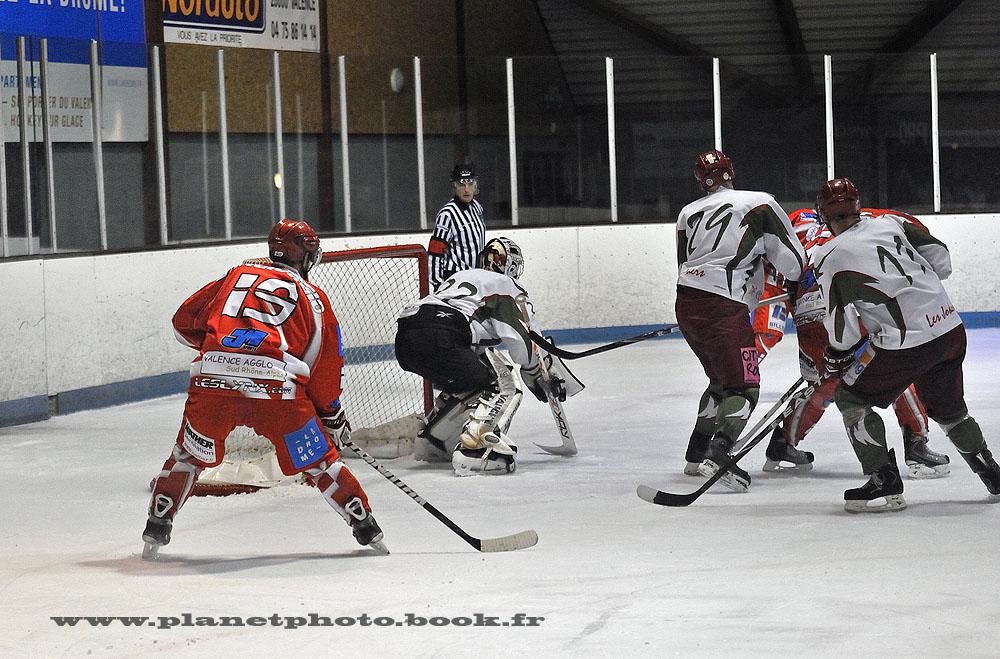Valence 3 - 6 Cergy-Pontoise