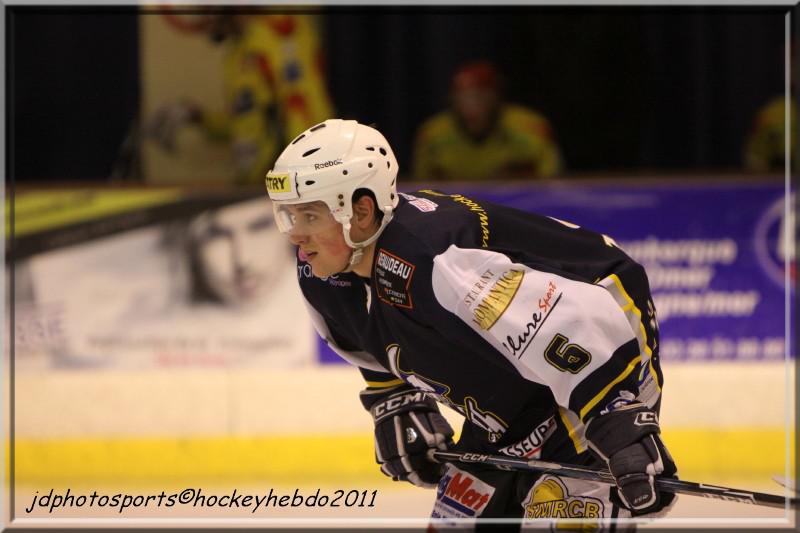 Dunkerque 9 - 2 Orléans
