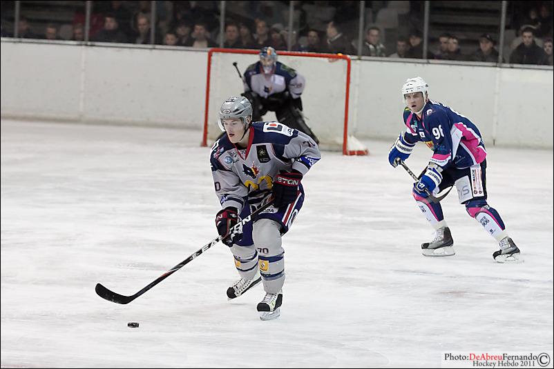 Epinal  2 - 4 Grenoble 