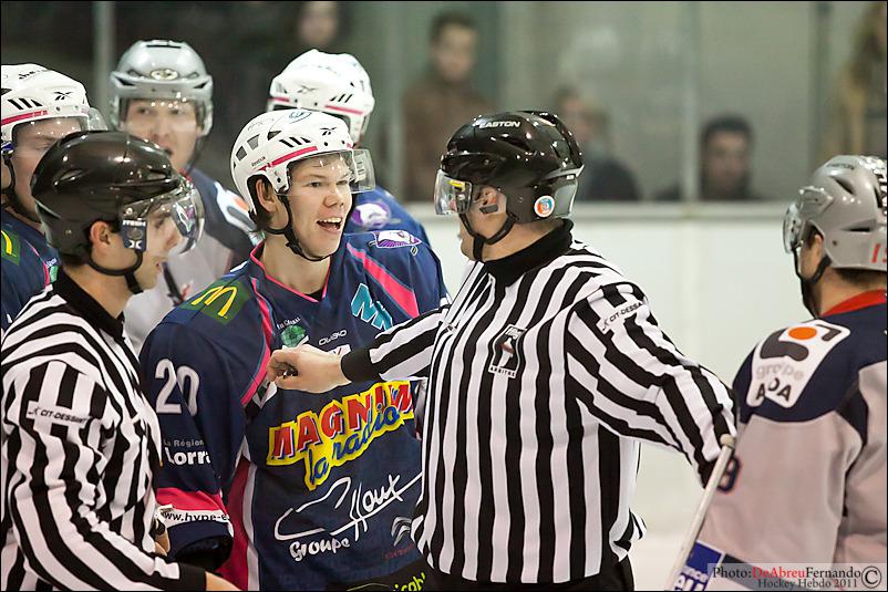 Epinal  2 - 4 Grenoble 