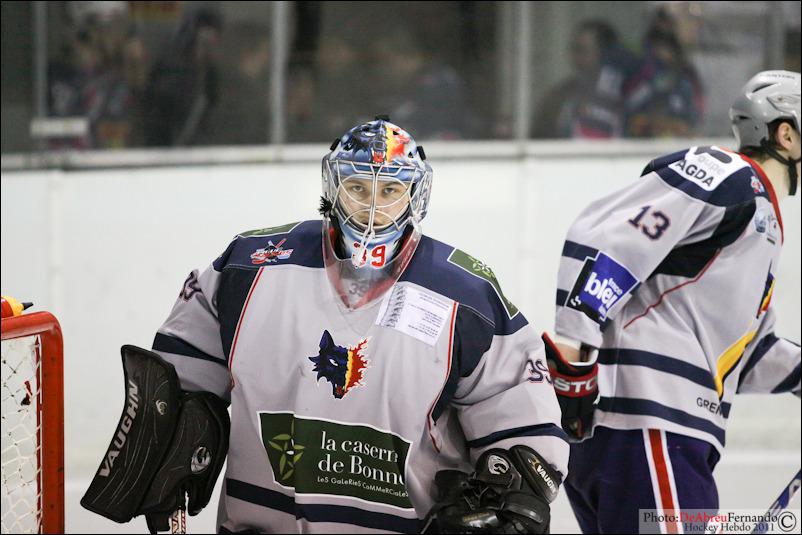 Epinal  2 - 4 Grenoble 