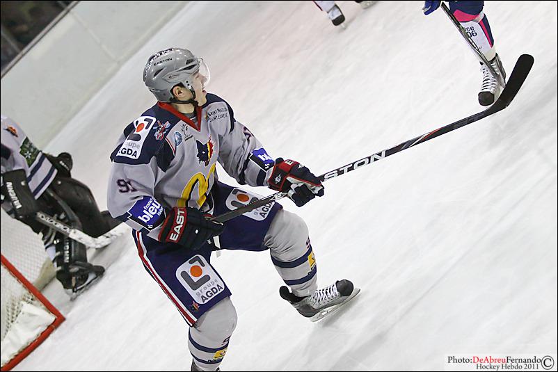 Epinal  2 - 4 Grenoble 