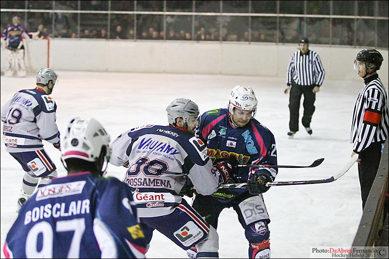 Epinal  2 - 4 Grenoble 