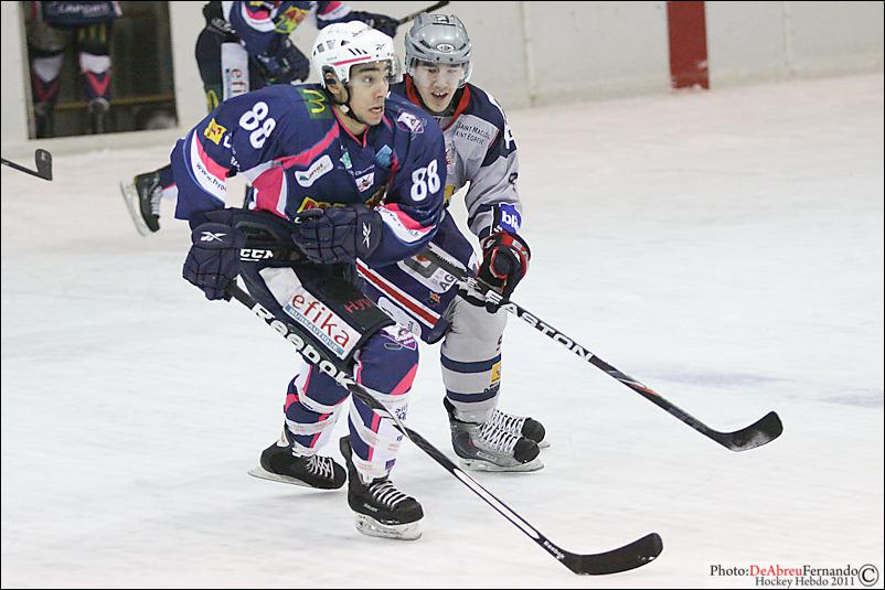 Epinal  2 - 4 Grenoble 