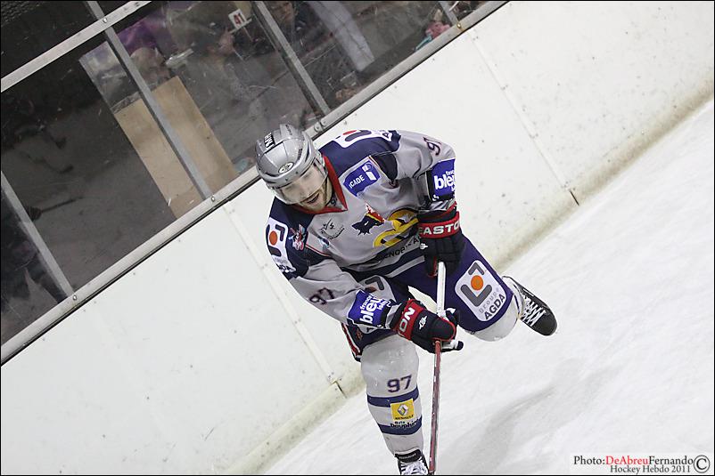 Epinal  2 - 4 Grenoble 