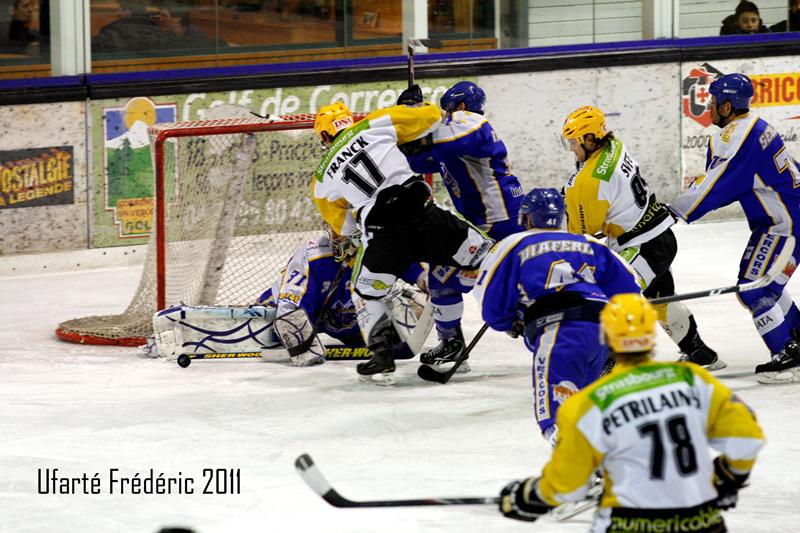 Villard-de-Lans 5 - 4 Strasbourg 