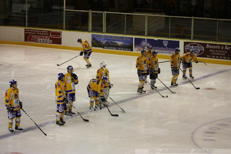 Chamonix  3 - 2 Dijon 