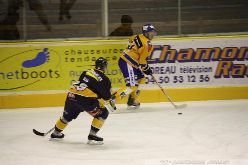 Chamonix  3 - 2 Dijon 