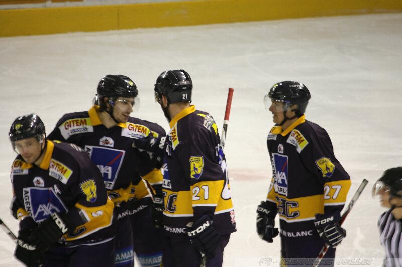 Chamonix  3 - 2 Dijon 