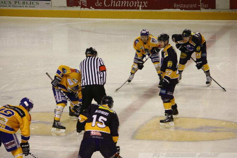 Chamonix  3 - 2 Dijon 