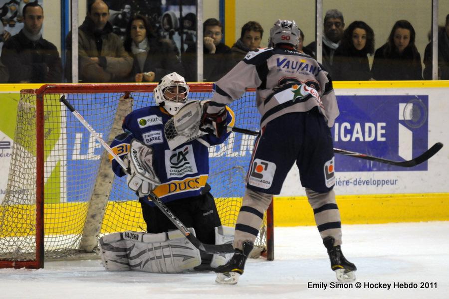 Dijon  7 - 4 Grenoble 