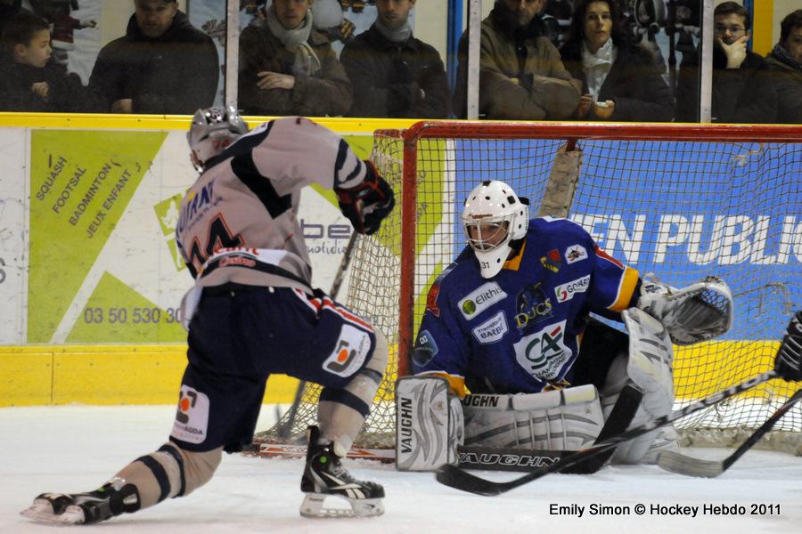 Dijon  7 - 4 Grenoble 