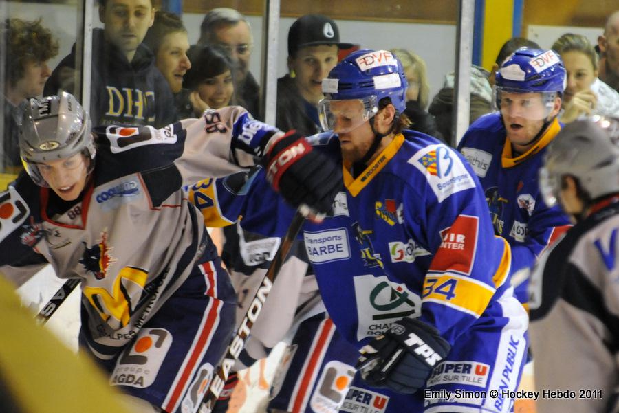 Dijon  7 - 4 Grenoble 