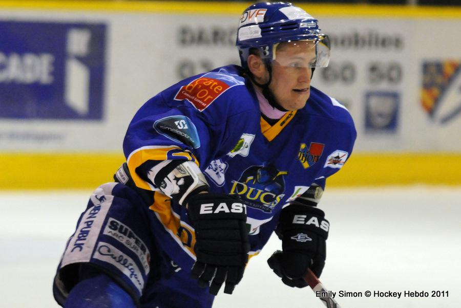 Dijon  7 - 4 Grenoble 