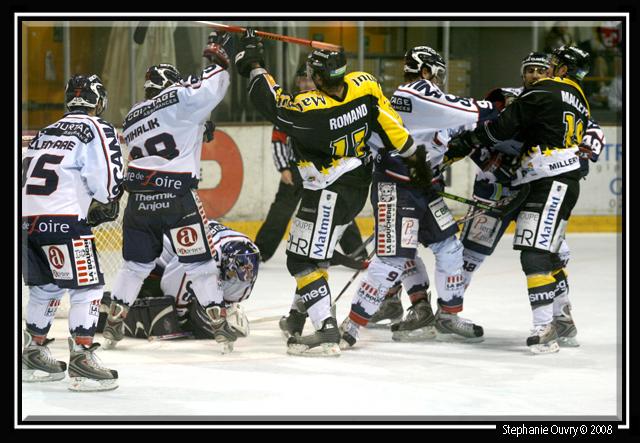 Rouen 4 - 3 Angers 