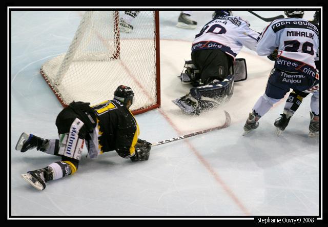 Rouen 4 - 3 Angers 