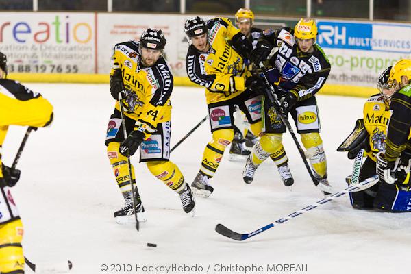Strasbourg  1 - 4 Rouen