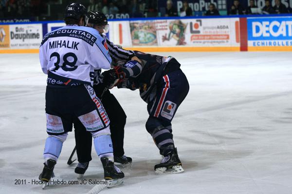 Grenoble  1 - 9 Angers 