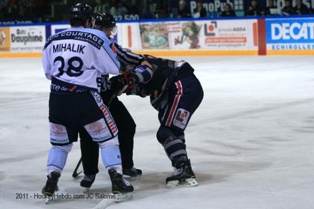 Photo hockey match Grenoble  - Angers  le 22/02/2011