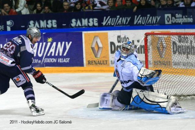 Photo hockey match Grenoble  - Angers  le 22/02/2011