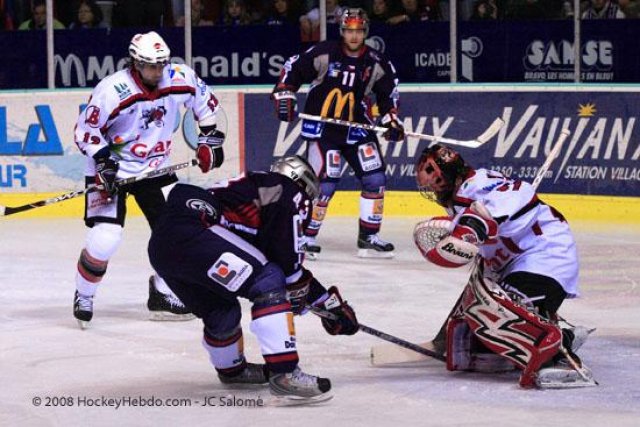 Photo hockey match Grenoble  - Briançon  le 04/10/2008