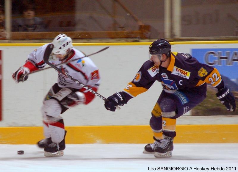 Chamonix  3 - 2 Briançon 