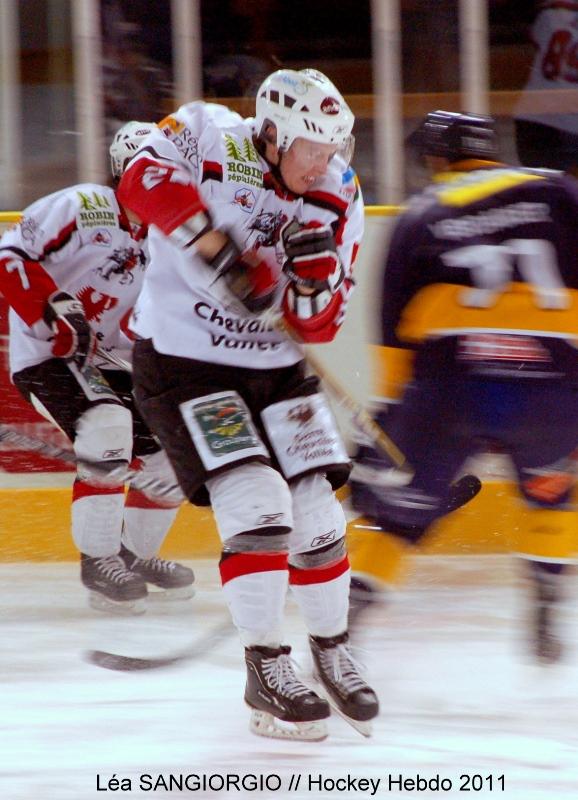 Chamonix  3 - 2 Briançon 