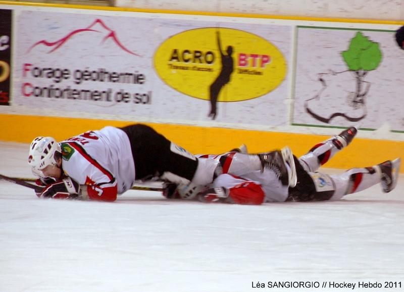 Chamonix  3 - 2 Briançon 