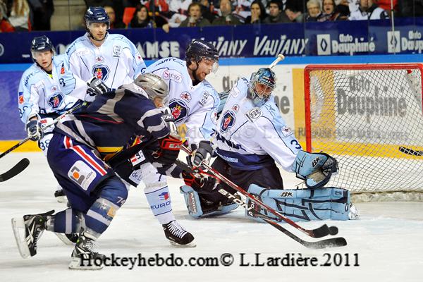 Grenoble  1 - 9 Angers 