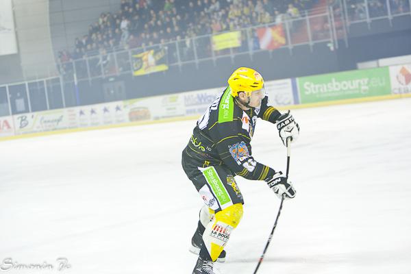 Strasbourg  2 - 3 Chamonix 