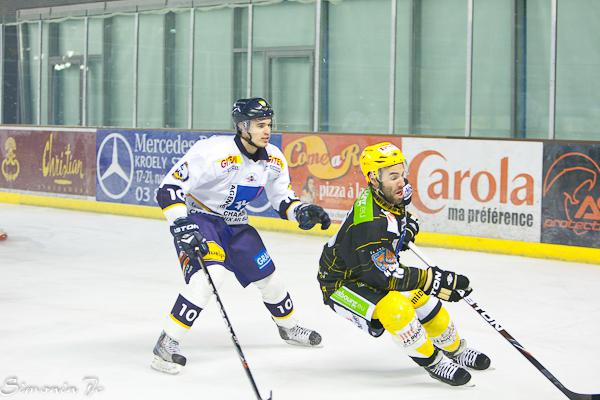 Strasbourg  2 - 3 Chamonix 