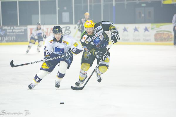Strasbourg  2 - 3 Chamonix 