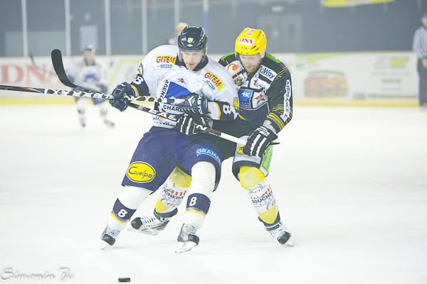 Strasbourg  2 - 3 Chamonix 