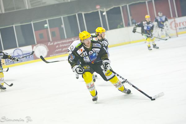 Strasbourg  2 - 3 Chamonix 