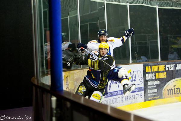 Strasbourg  2 - 3 Chamonix 