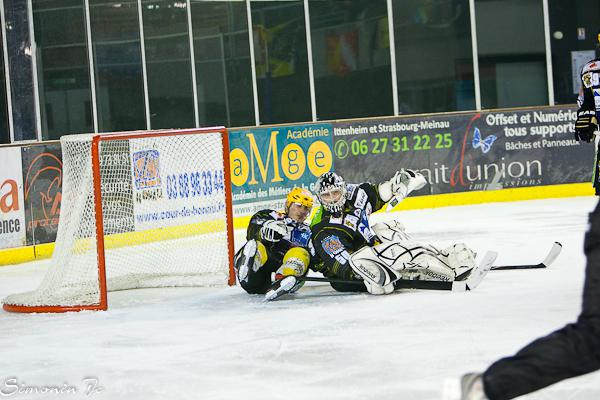 Strasbourg  2 - 3 Chamonix 
