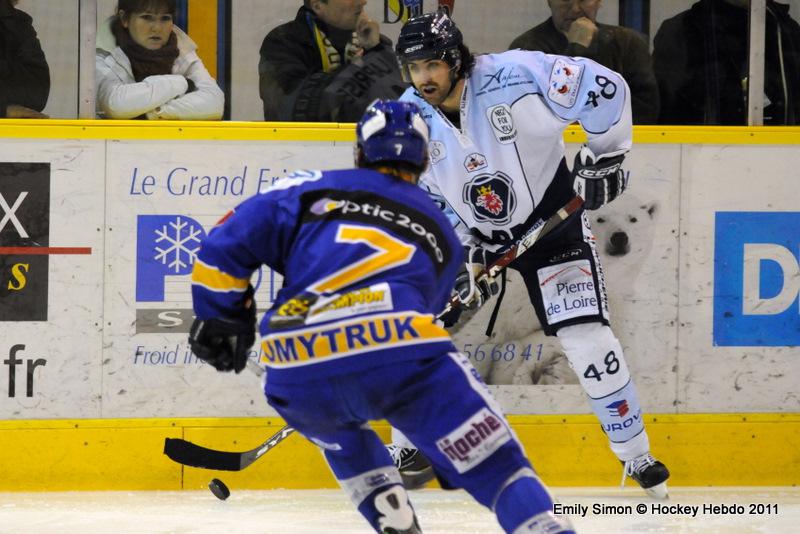Dijon  3 - 5 Angers 