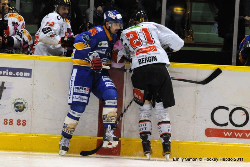 Dijon  3 - 4 Amiens 