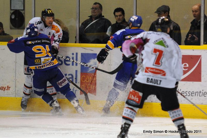 Dijon  3 - 4 Amiens 
