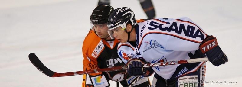 Tours  3 - 4 Angers 